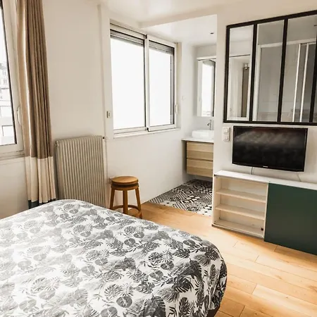 Beautiful Apartment Not Far From Bercy Διαμέρισμα *